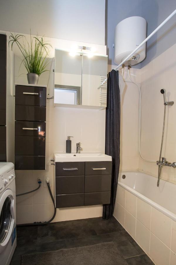 Aradi Apartment Будапеща Екстериор снимка