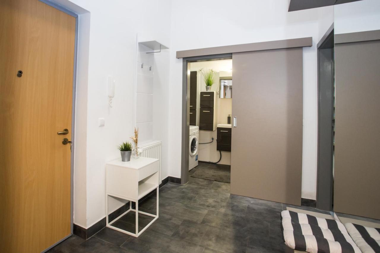 Aradi Apartment Будапеща Екстериор снимка